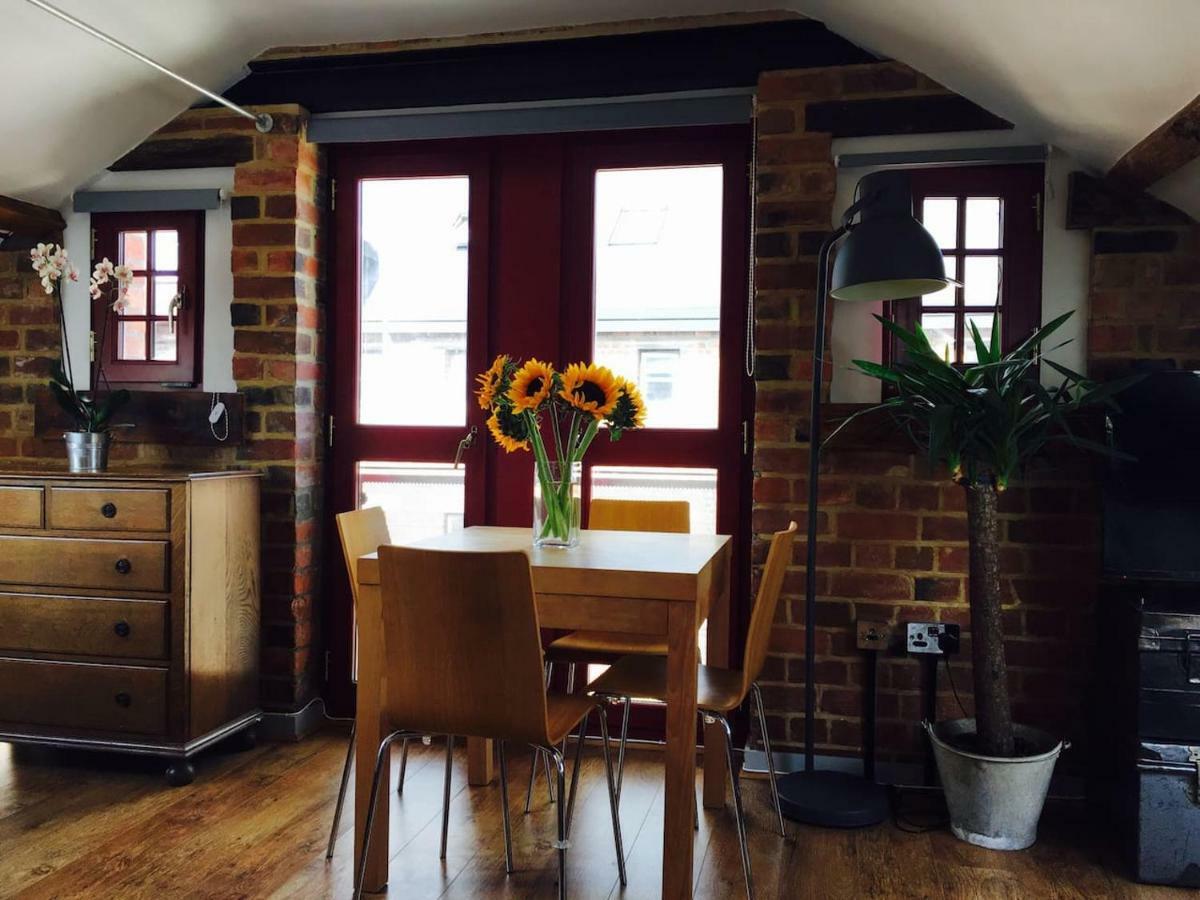 Victorian Penthouse Apartment Gloucester Exterior foto